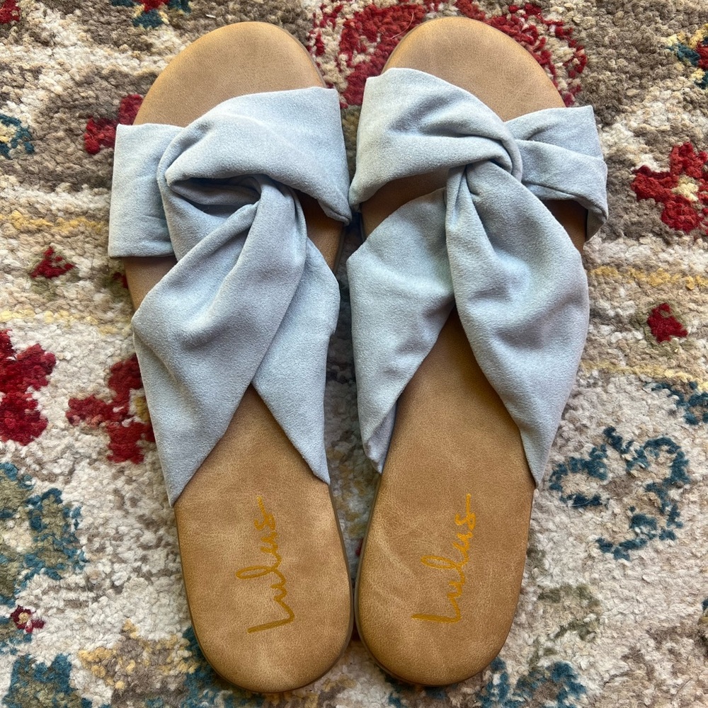 Lulus soft faux suede sandals!